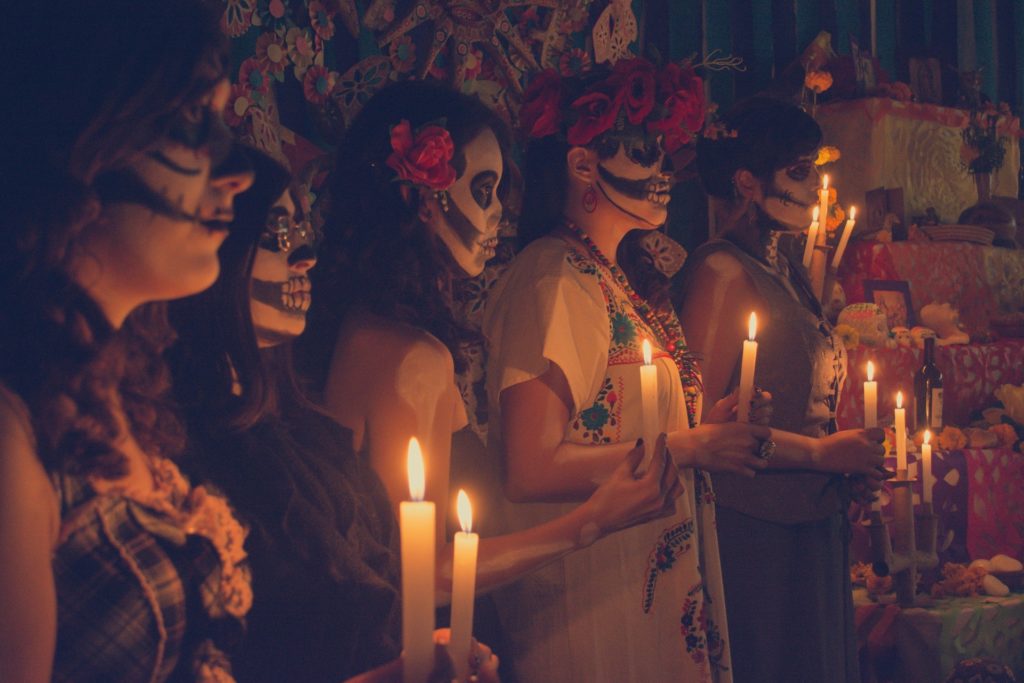 fall travel dia de los muertos day of the dead